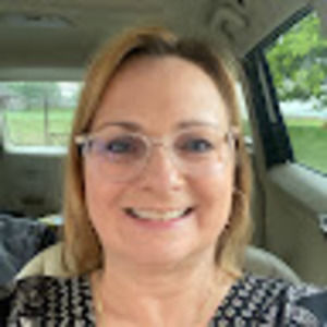 Meet your Posher, Julie